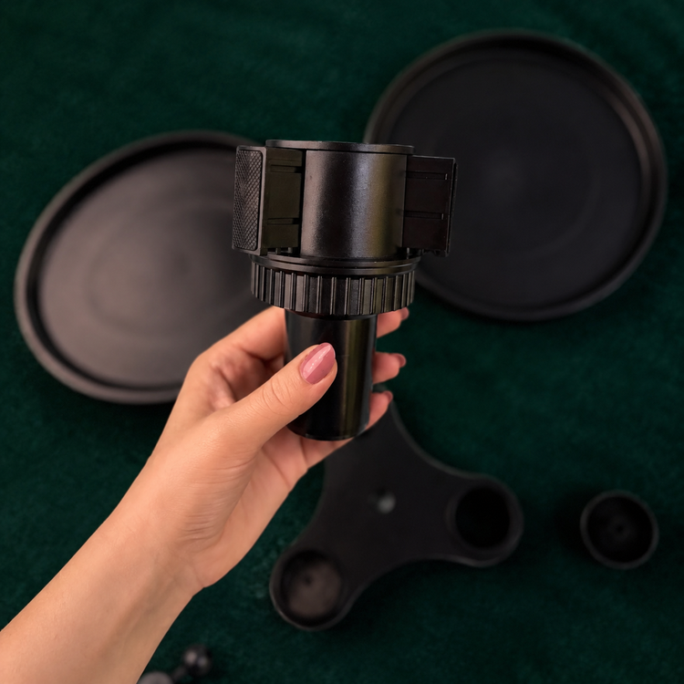 استند غذا و هولدر گوشی خودرو مدل CZ-95368 داخل ماشین
