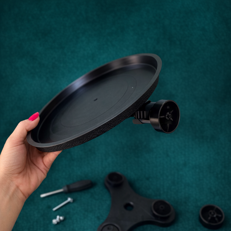 استند غذا و هولدر گوشی خودرو مدل CZ-95368 داخل ماشین
