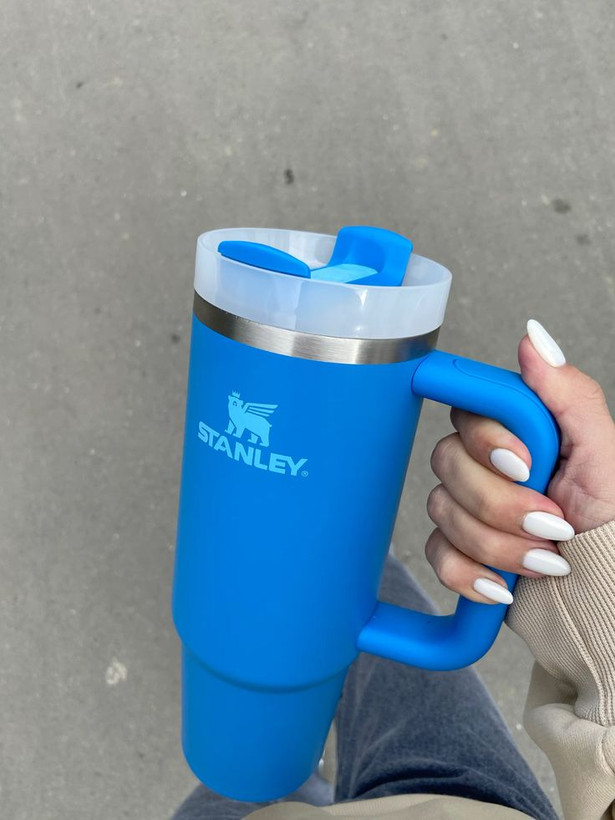 ماگ استنلی دسته دار اورجینال The Quencher H2.O FlowState™ Tumbler 40 oz دوجداره نی دار1.18 لیتر