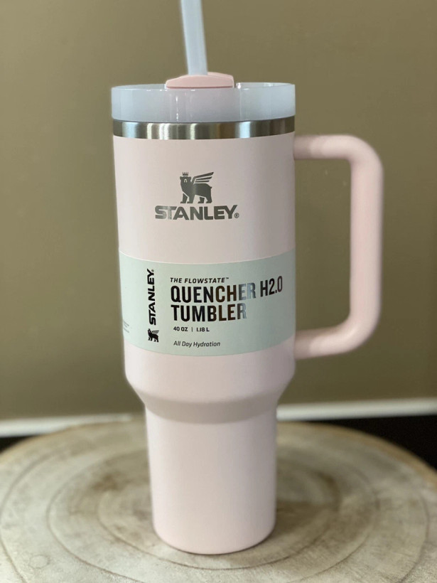 ماگ استنلی دسته دار اورجینال The Quencher H2.O FlowState™ Tumbler 40 oz دوجداره نی دار1.18 لیتر