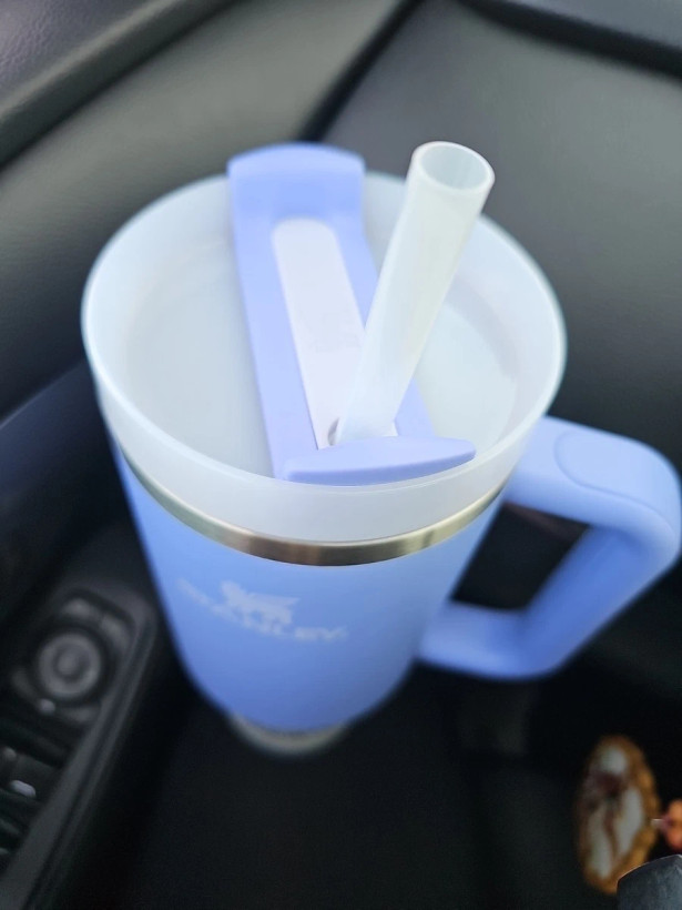 ماگ استنلی دسته دار اورجینال The Quencher H2.O FlowState™ Tumbler 40 oz دوجداره نی دار1.18 لیتر